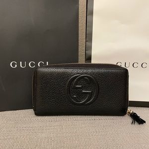 Black Gucci wallet Authentic